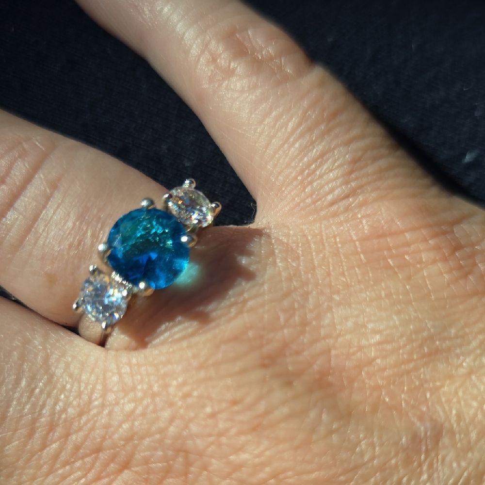 Elegant Blue and Silver Women's Ring